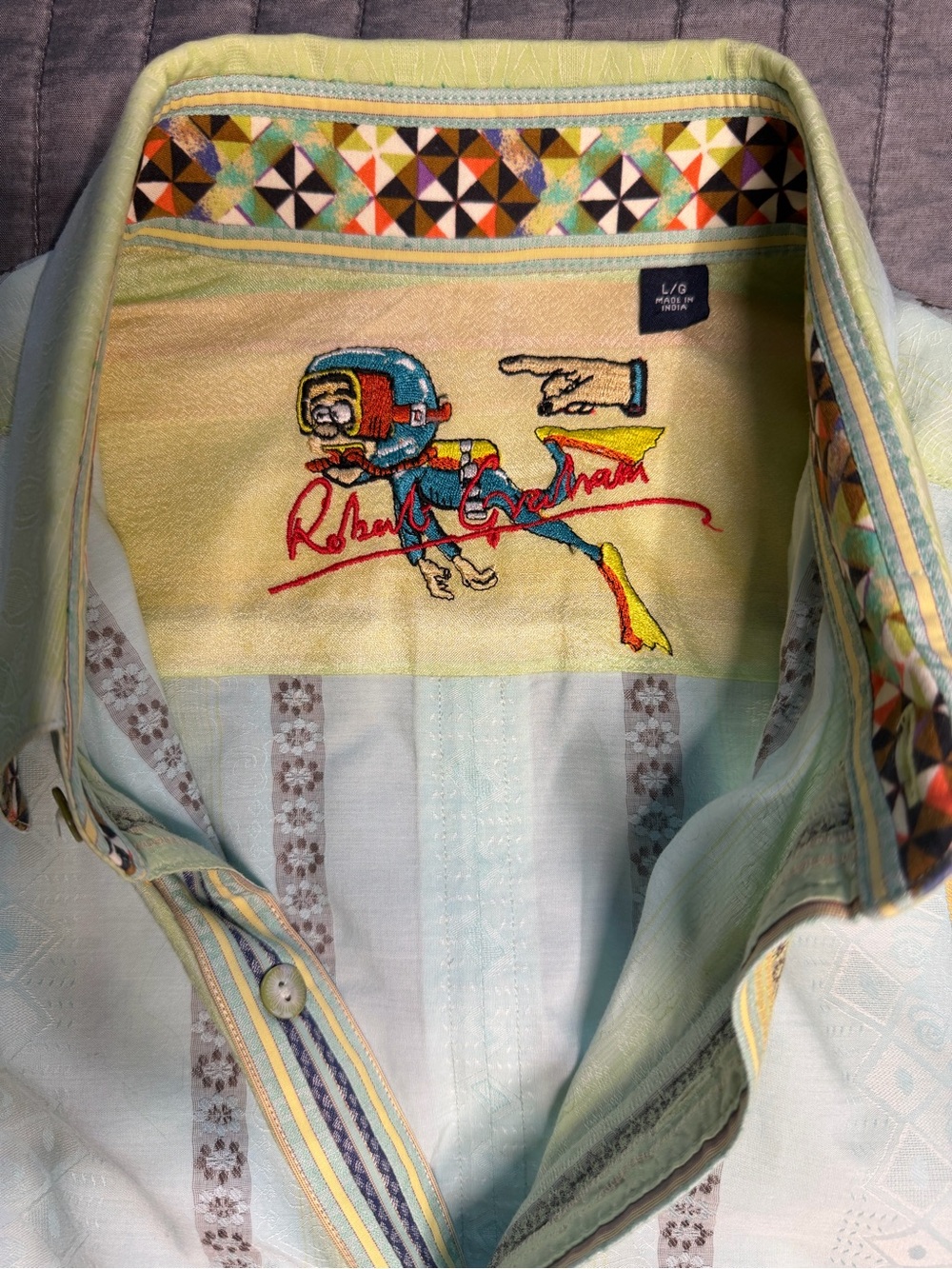 Robert Graham Pale Green and Cream Striped Button-Down Shirt L - Picture 3 of 14